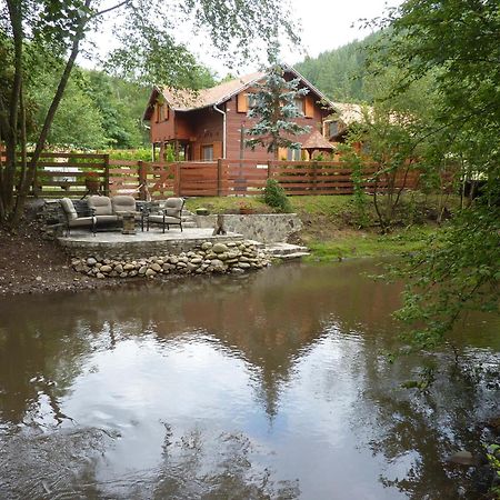 Nagy Lak Sub Cetate Exterior foto