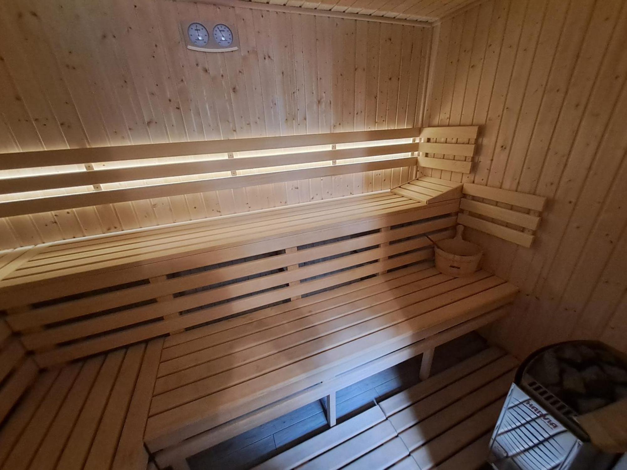 Nagy Lak Sub Cetate Exterior foto