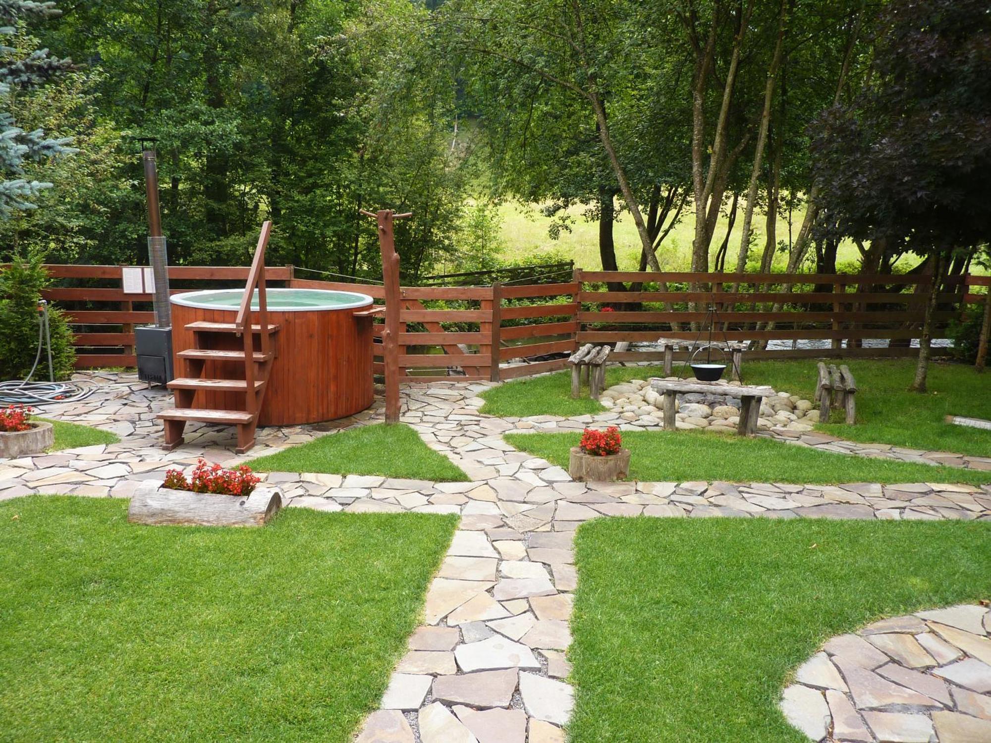 Nagy Lak Sub Cetate Exterior foto