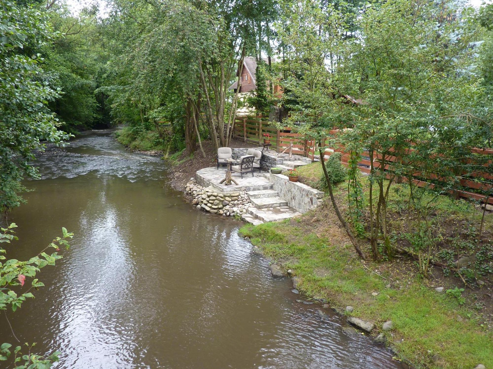 Nagy Lak Sub Cetate Exterior foto