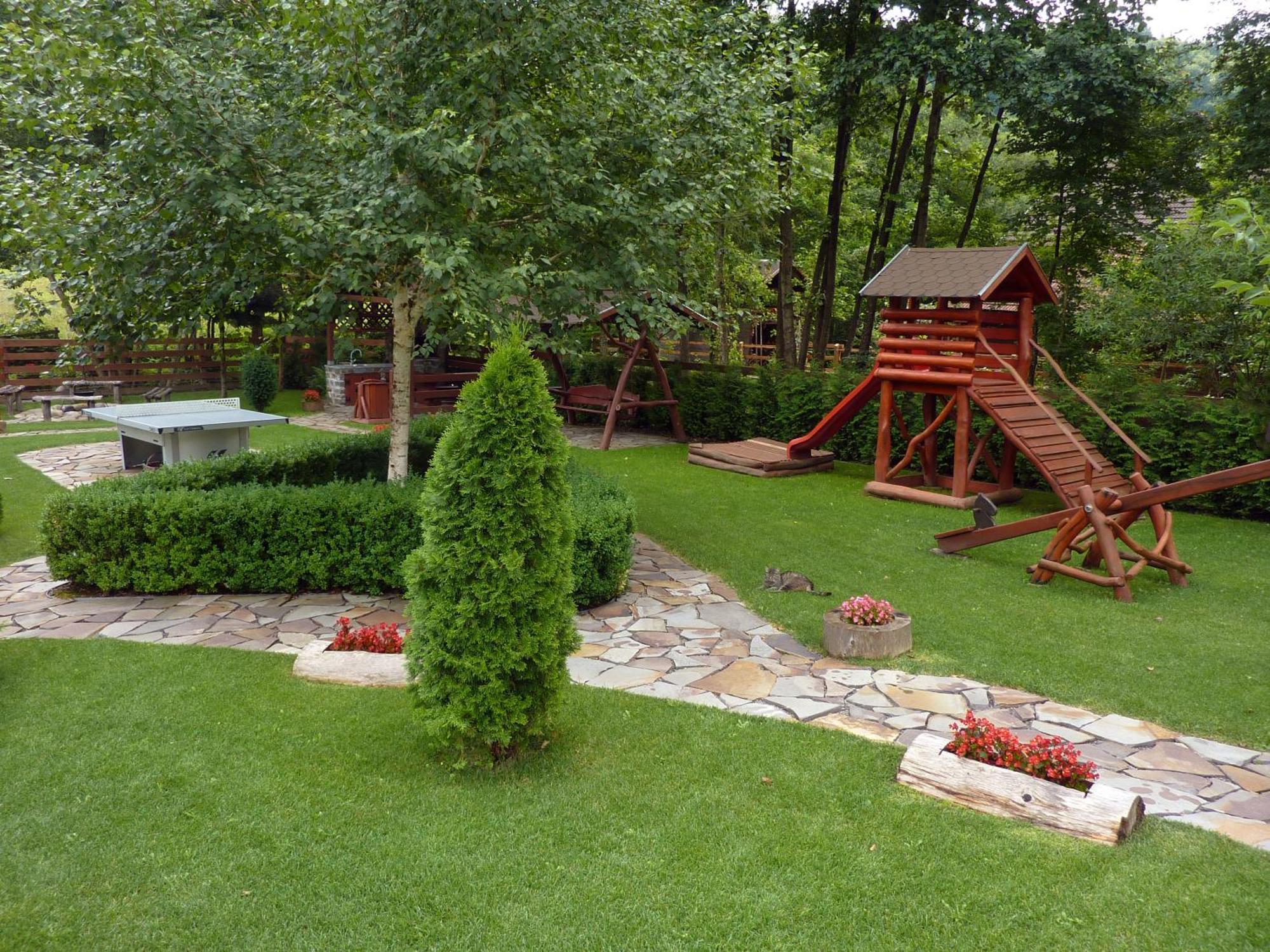Nagy Lak Sub Cetate Exterior foto